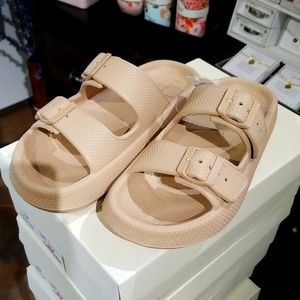Socool J slides sandals